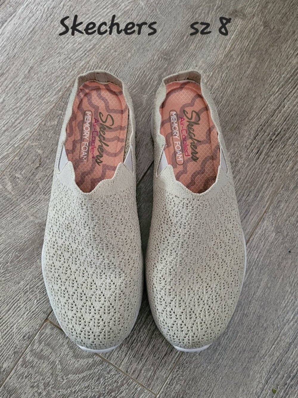 Skechers